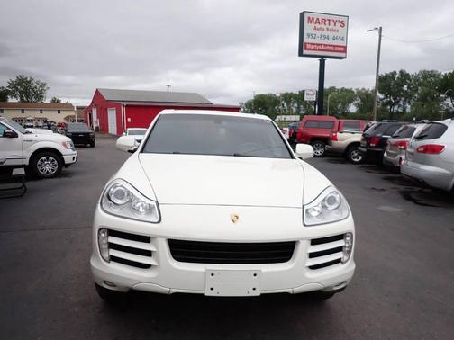 Off White 2008 Porsche Cayenne Cayenne