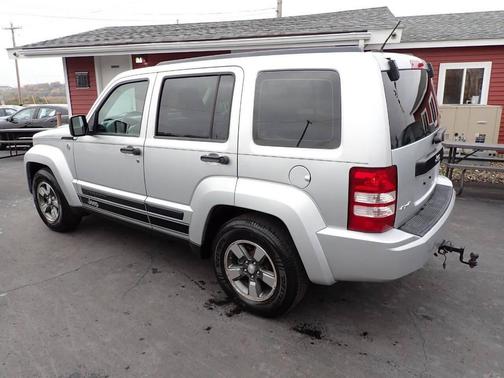 2008 Jeep Liberty Sport