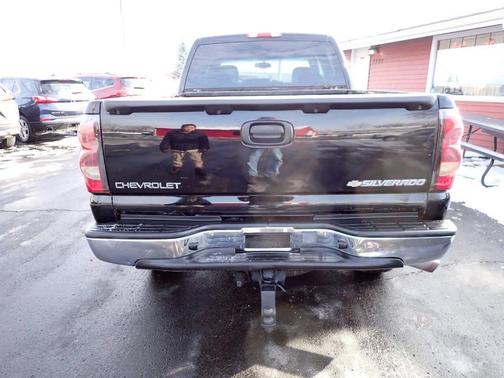 2005 Chevrolet Silverado 2500 LT H/D Crew Cab