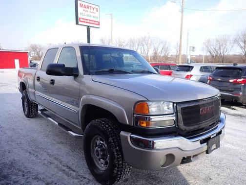 2004 GMC Sierra 2500 SLE H/D Crew Cab