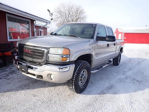 2004 GMC Sierra 2500 SLE H/D Crew Cab
