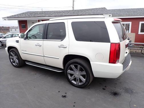 2013 Cadillac Escalade Luxury