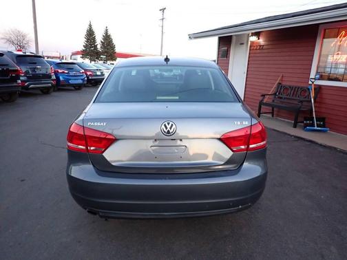 2014 Volkswagen Passat 1.8T Auto SE