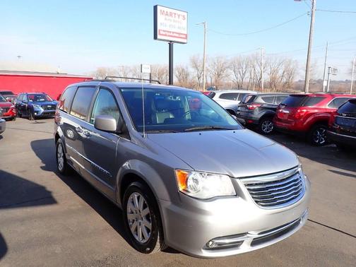 2015 Chrysler Town & Country Touring