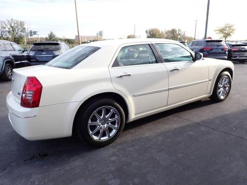 2010 Chrysler 300 Touring