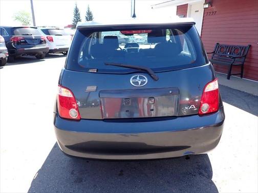 2006 Scion xA Base 4dr Hatchback w/Manual