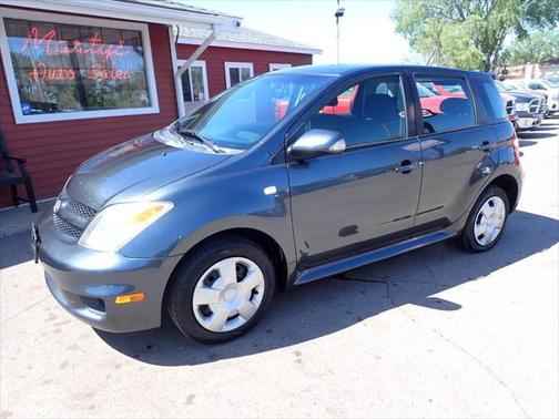 2006 Scion xA Base 4dr Hatchback w/Manual