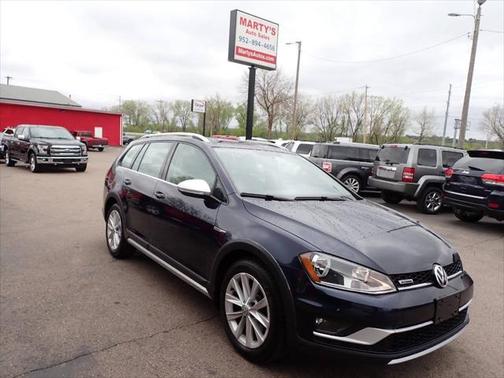 2017 Volkswagen Golf Alltrack TSI S