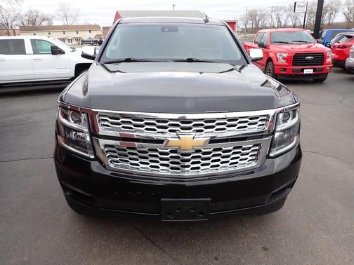 Black 2018 Chevrolet Suburban LT