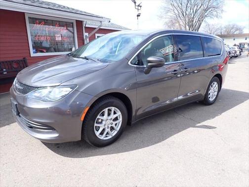 2017 Chrysler Pacifica Touring