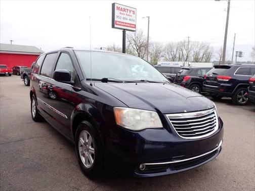 2013 Chrysler Town & Country Touring
