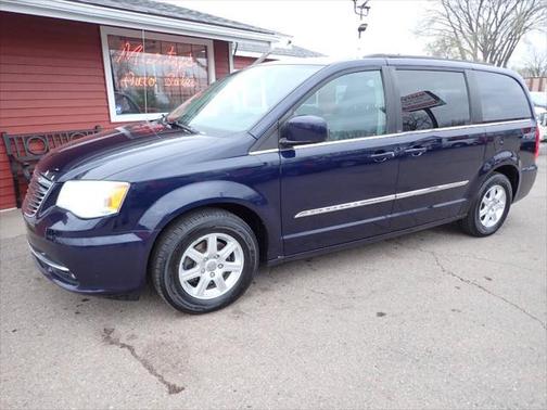 2013 Chrysler Town & Country Touring