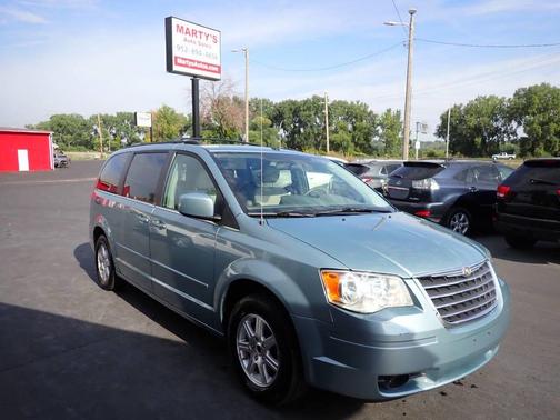 2008 Chrysler Town & Country Touring