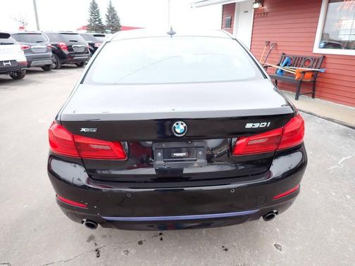 2018 BMW 530 530i xDrive AWD 4dr Sedan