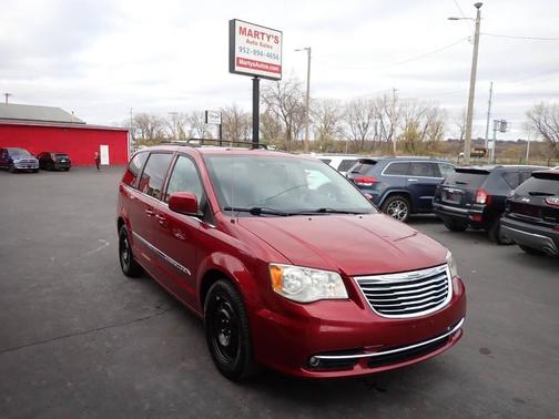 2013 Chrysler Town & Country Touring