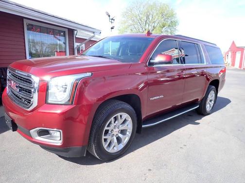 Red 2016 GMC Yukon XL SLT