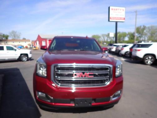 Red 2016 GMC Yukon XL SLT