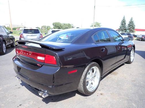 Black 2011 Dodge Charger R/T