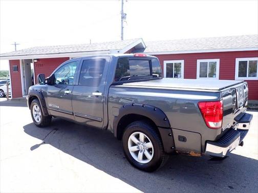 2010 Nissan Titan SE
