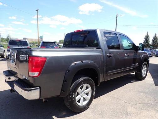 2010 Nissan Titan SE