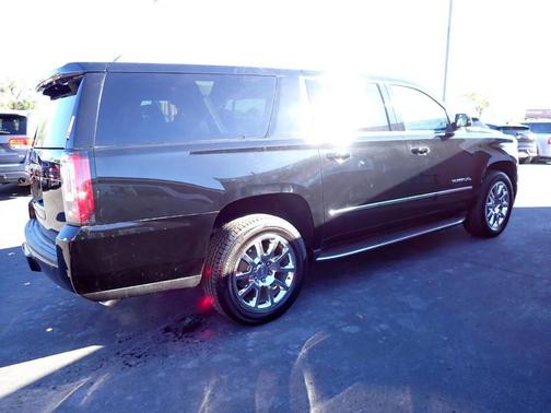 2020 GMC Yukon XL SLT