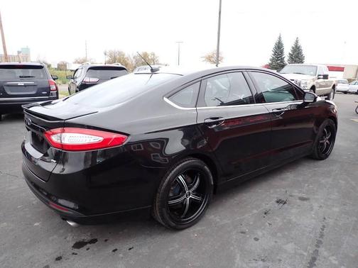 2014 Ford Fusion SE