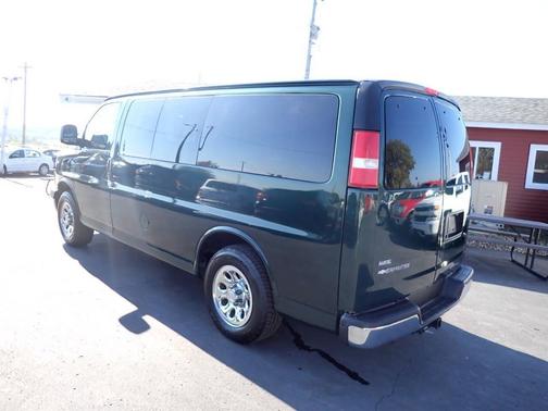 2009 Chevrolet Express 1500 Base