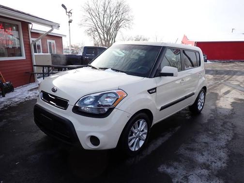 2013 Kia Soul Base