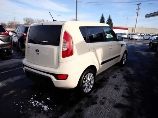 2013 Kia Soul Base
