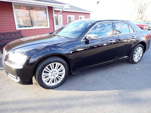 2012 Chrysler 300 Limited