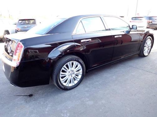 2012 Chrysler 300 Limited