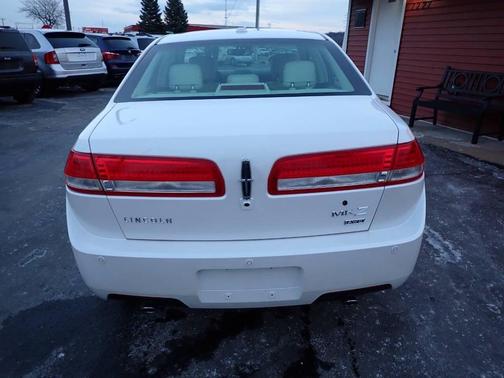2012 Lincoln MKZ Base