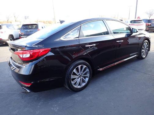 2015 Hyundai SONATA Sport