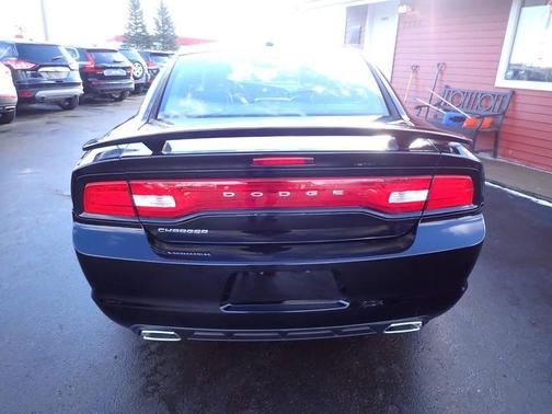 2011 Dodge Charger V6