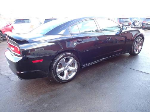 2011 Dodge Charger V6