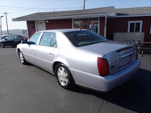 2005 Cadillac DeVille Base