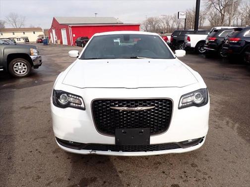2017 Chrysler 300 S