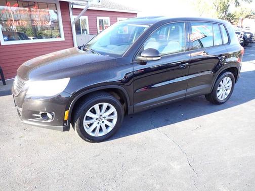 2009 Volkswagen Tiguan Base