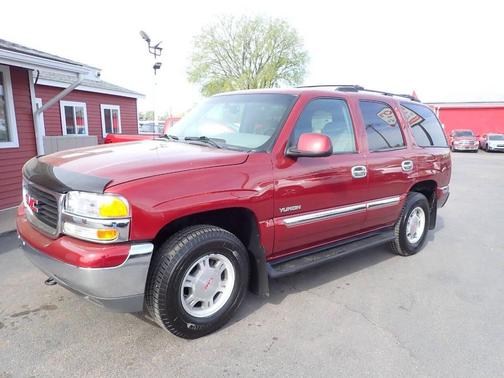 Red 2002 GMC Yukon SLE