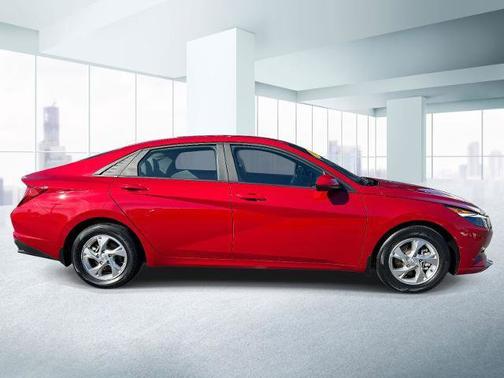 2023 Hyundai ELANTRA SE