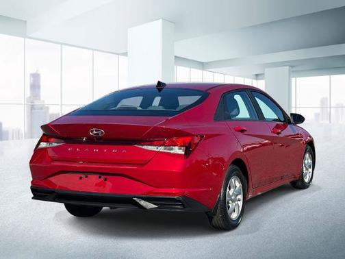 2023 Hyundai ELANTRA SE