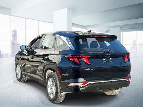 2023 Hyundai TUCSON SE