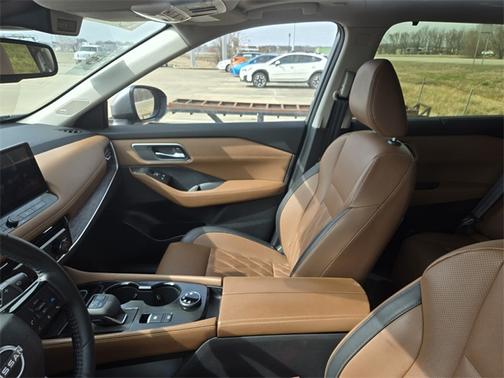 2025 Nissan Rogue Platinum