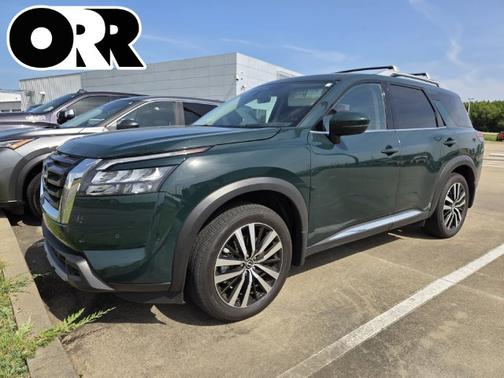 Green Pearl 2025 Nissan Pathfinder Platinum