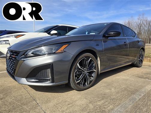 2025 Nissan Altima SR