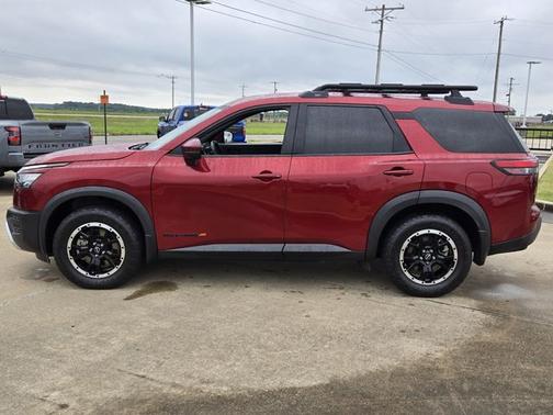 Scarlet Ember 2023 Nissan Pathfinder Rock Creek