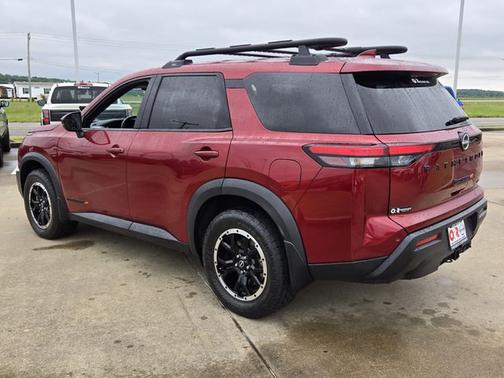 Scarlet Ember 2023 Nissan Pathfinder Rock Creek
