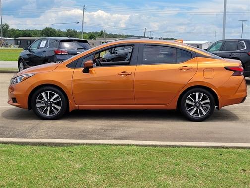 2021 Nissan Versa 1.6 SV