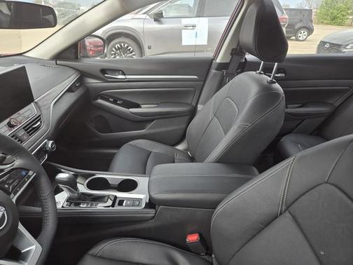 2025 Nissan Altima SL