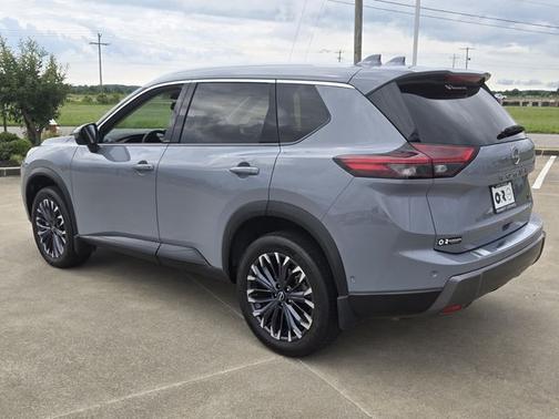 Boulder Gray 2025 Nissan Rogue SL
